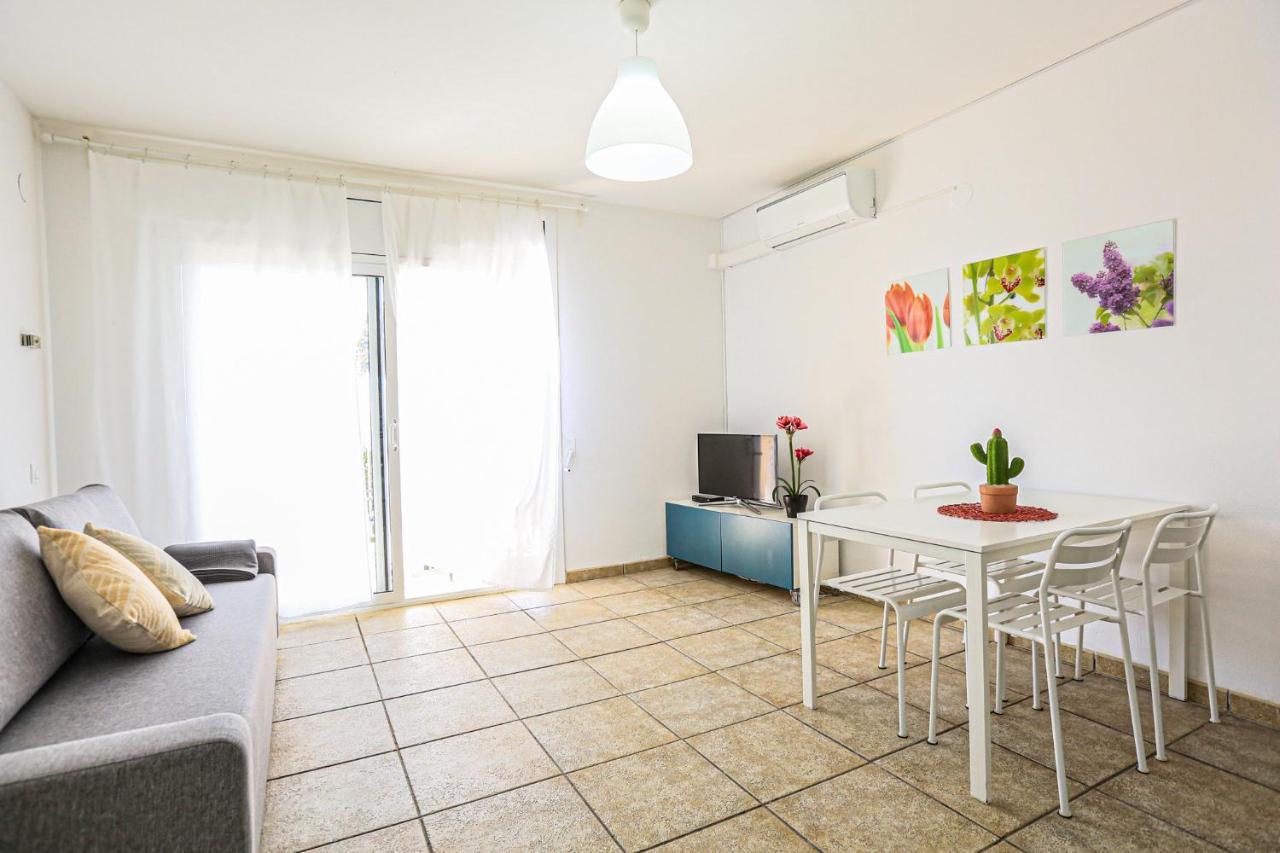 Blau Mar - Only Families Apartment Cambrils Exterior foto